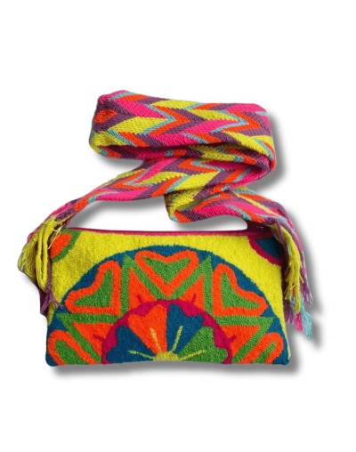 Bolso tapizado wayúu vesta amarillo corazones mimada