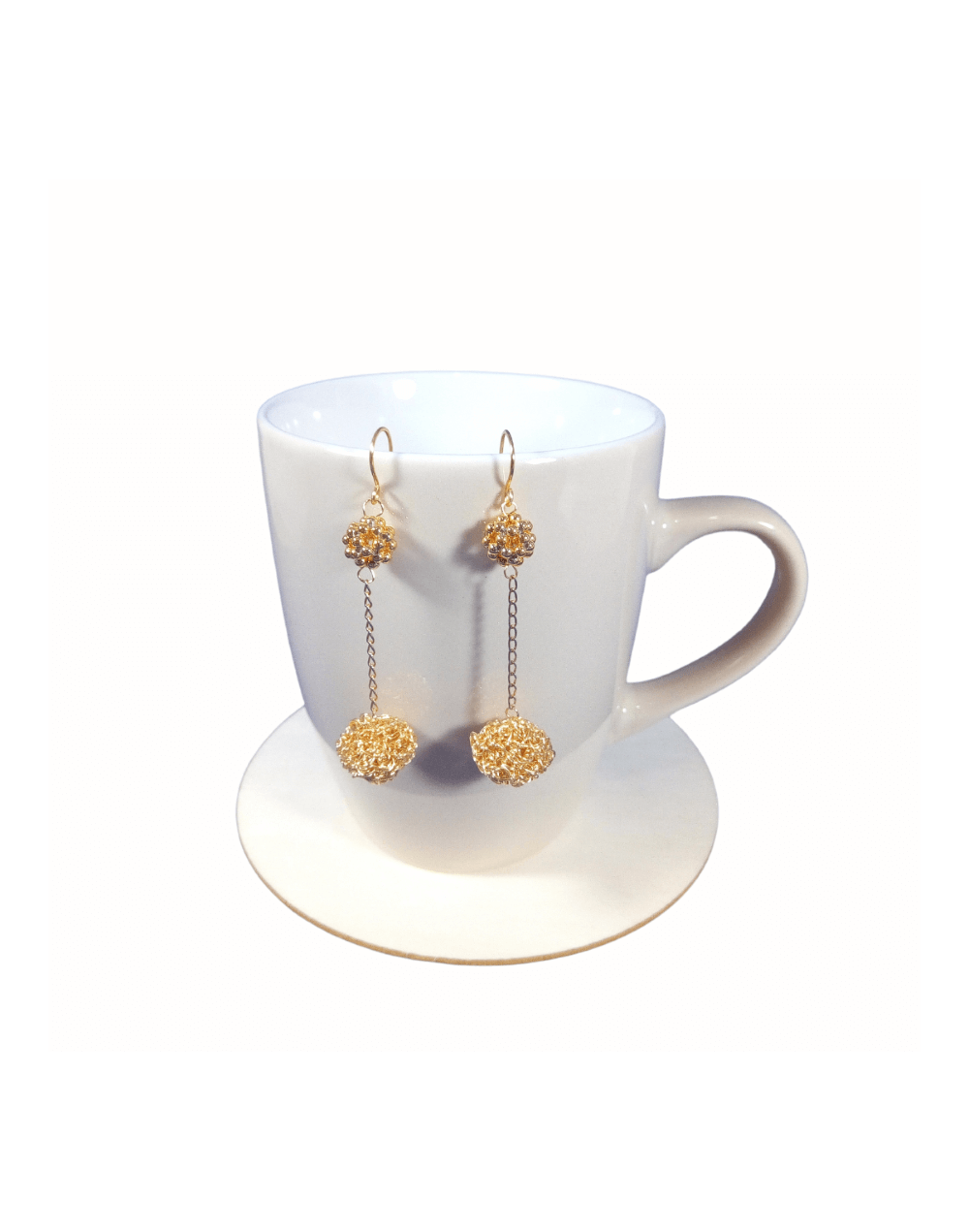 Aretes oro mora