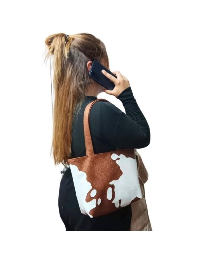 Bolso artesanal cow cafe