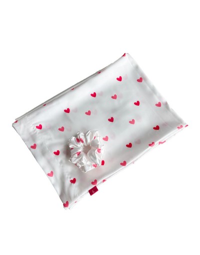 Funda para almohada en satín corazones