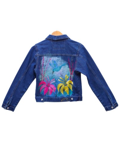 Chaqueta tipo clásica dama diseño colibrí y cayenas