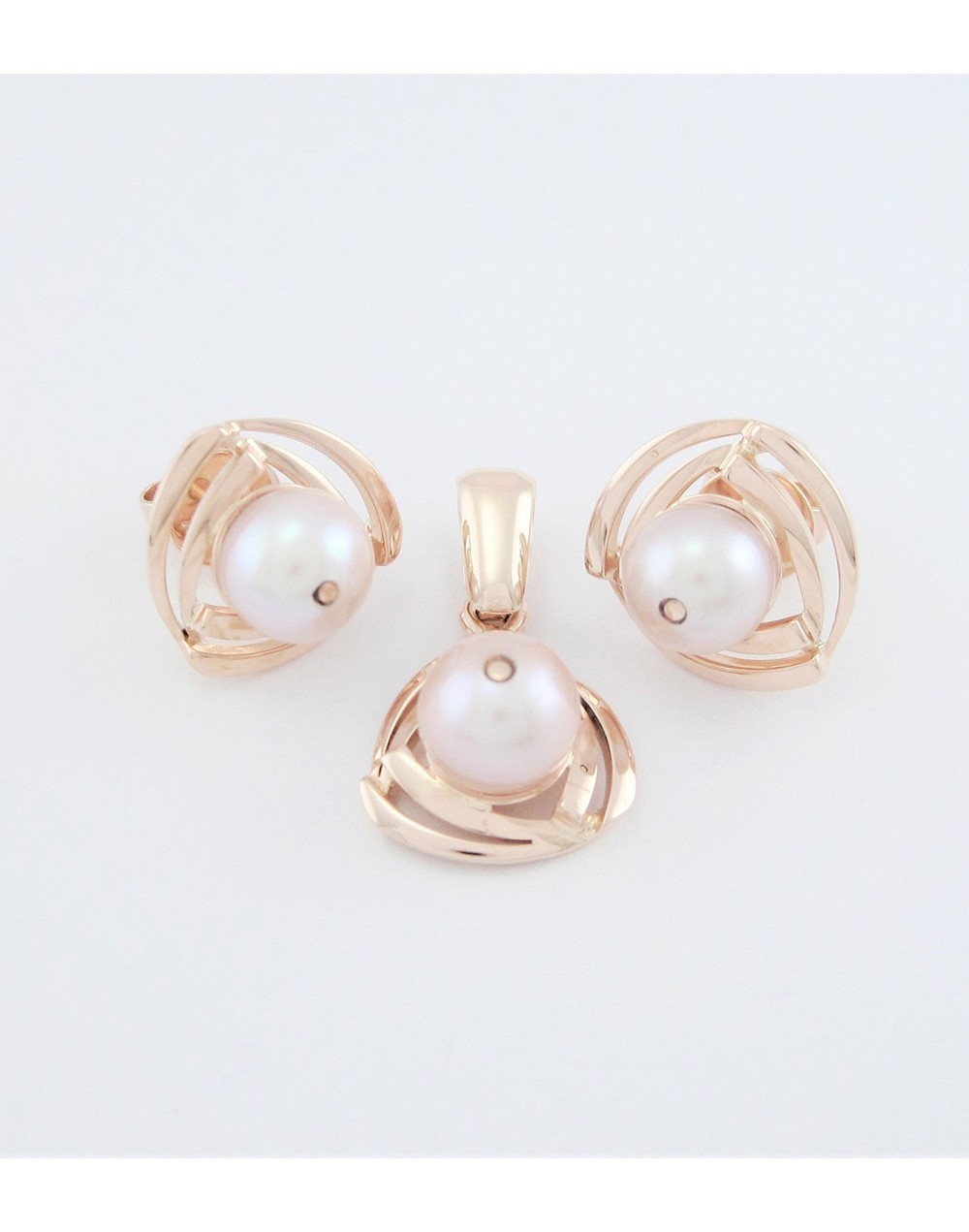 Pendientes y dije en Oro Rosado 18 Kt Con Perlas Naturales De Cultivo   