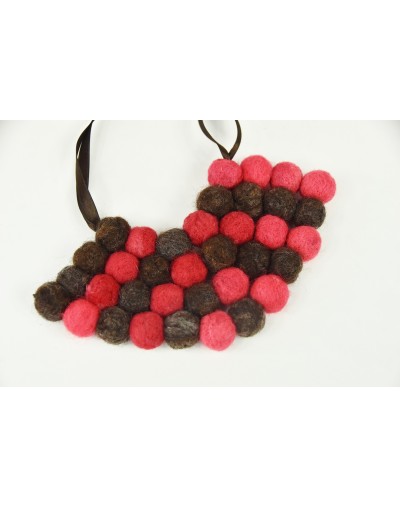 COLLAR ALAS EXTENDIDAS