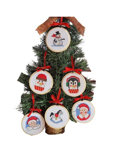 Kit Navideño Punto de Cruz - Familia Encanto de Nieve - Seis Aros de 3 pulgadas