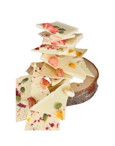 Trozos de chocolate blanco con leche de coco + frutas  +frutos secos endulzado con estevia