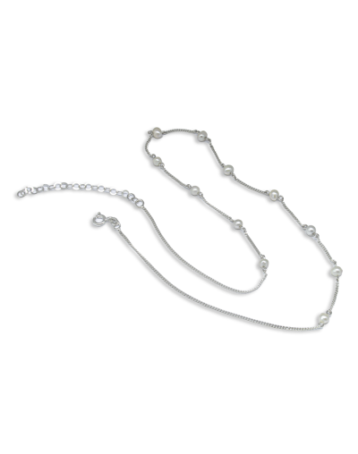 Collar de perlas y plata