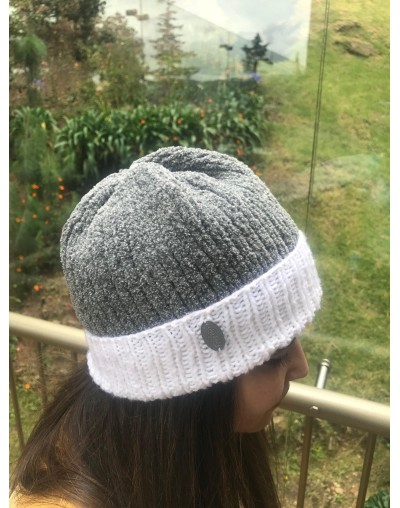 Gorro Borde Claro Tengo Frio