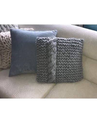 Cojín Trenza Delgada Tengo Frio