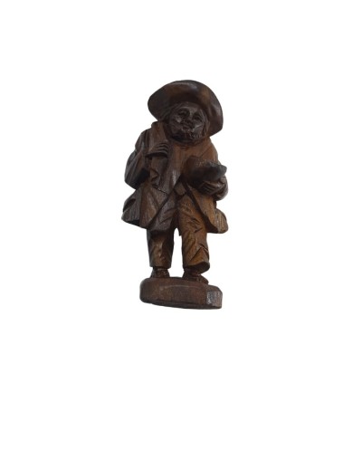 Figura viejito en madera tallada para decoración