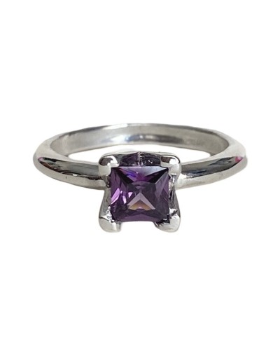 Solitario nova en plata y zircon amatista