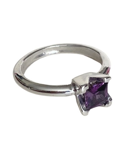 Solitario nova en plata y zircon amatista