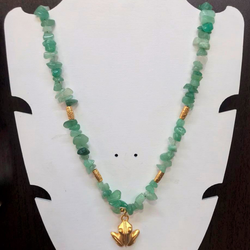Collar jade cascajo con Aretes Rana