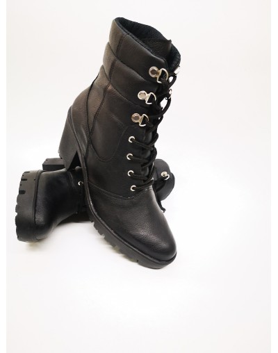 Botas de tacón negras para mujer