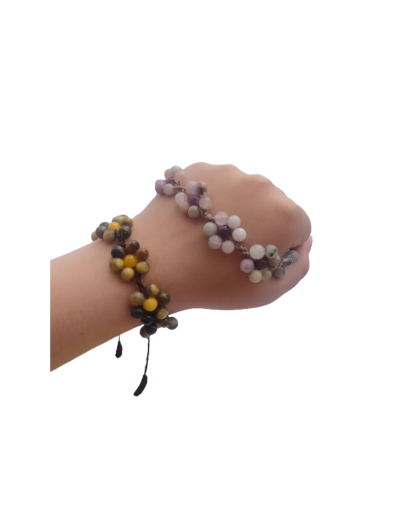 Flores de cuarzo en macramé (pulsera)