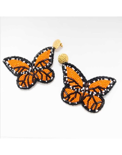 Aretes mariposas tejidos en miyuki