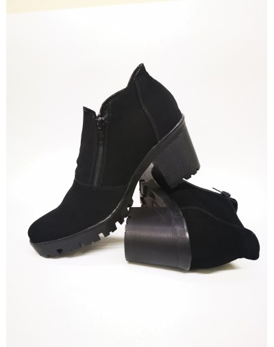 Botines para mujer con tacón grueso en color negro