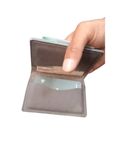 Portadocumento NOVO con pisabilletes.
