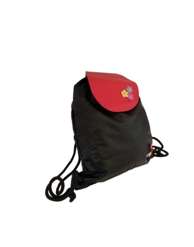 Mochila Deportiva en cuero tapa roja, Elegancia y Deporte