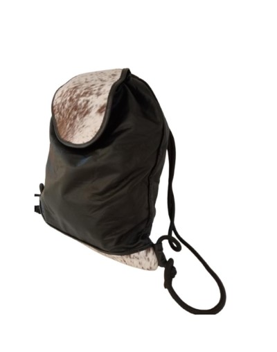 Mochila Deportiva aplique Pelo, Elegancia y Deporte