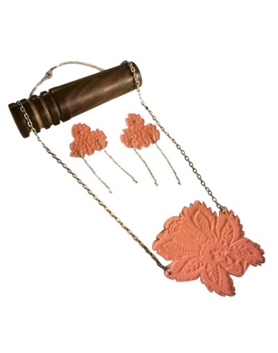 Collar en cuero Florentina 