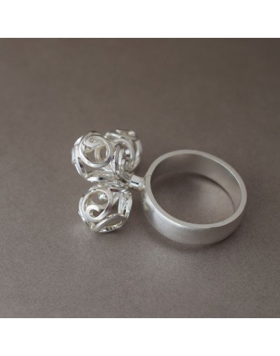 Anillo globos trazos danzantes