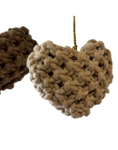 Corazones en macrame