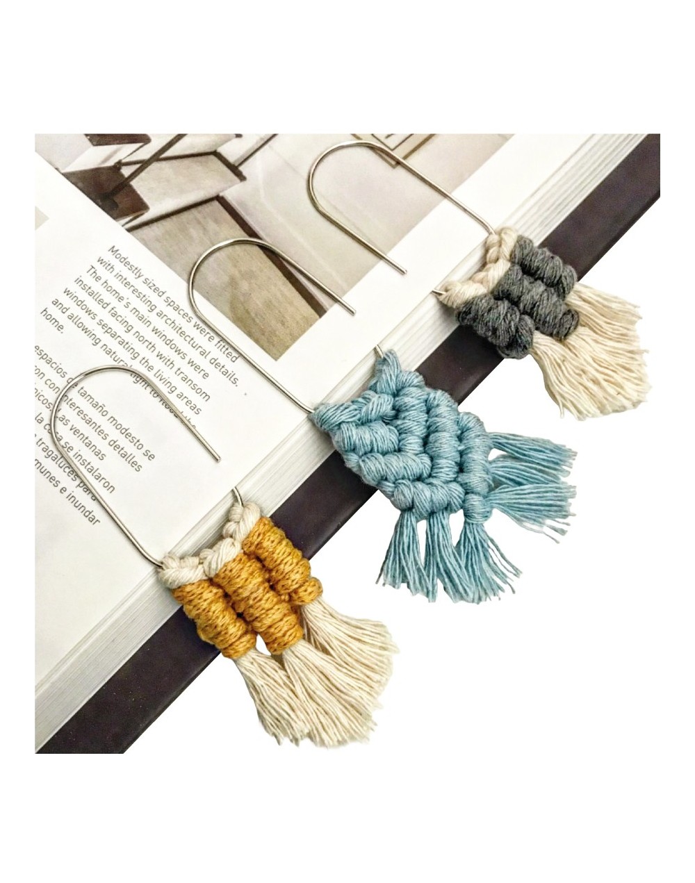 Separador de libro en macrame en clip