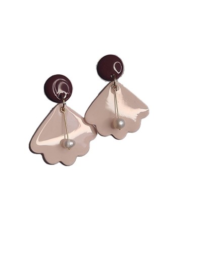 Aretes concha con perla de rio