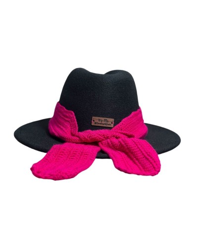 Sombrero diseño en crochet Fucsia