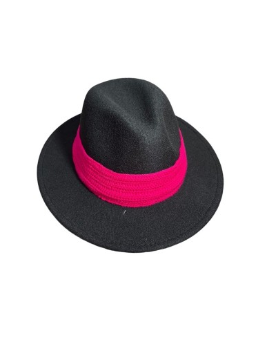 Sombrero diseño en crochet Fucsia