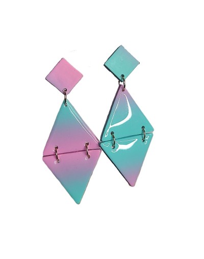 Aretes triángulos tonos pastel