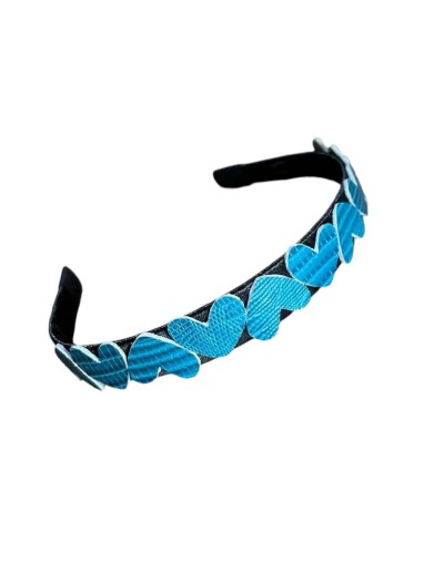 Diadema en cuero.