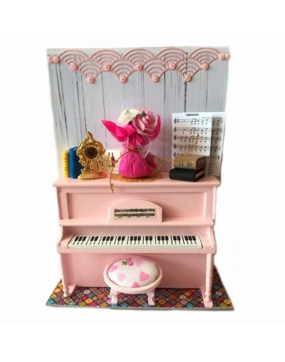 escenas y rincones en miniatura. Mi piano. Elaborado a mano con materiales reciclables