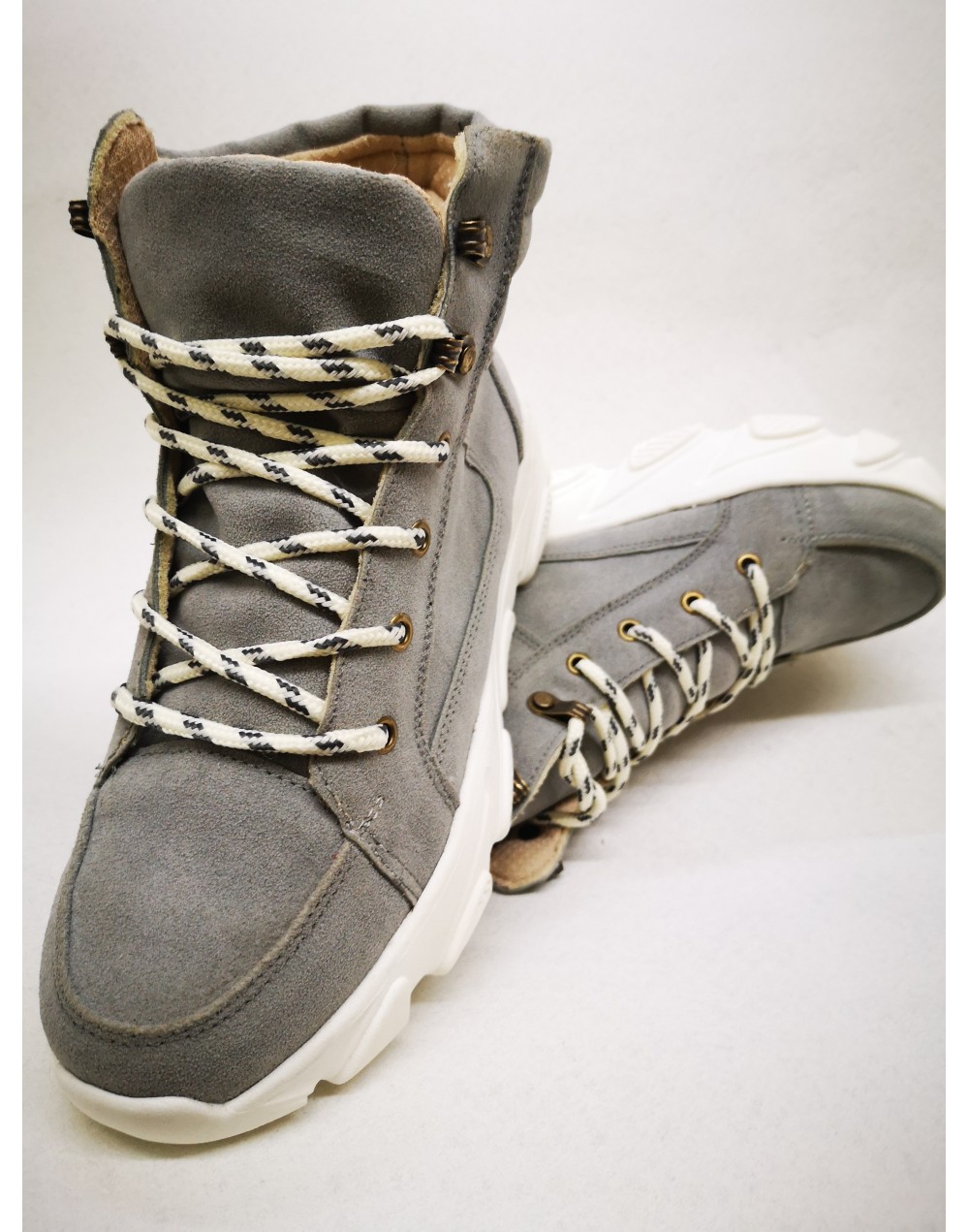 Tenis para mujer tipo bota grises
