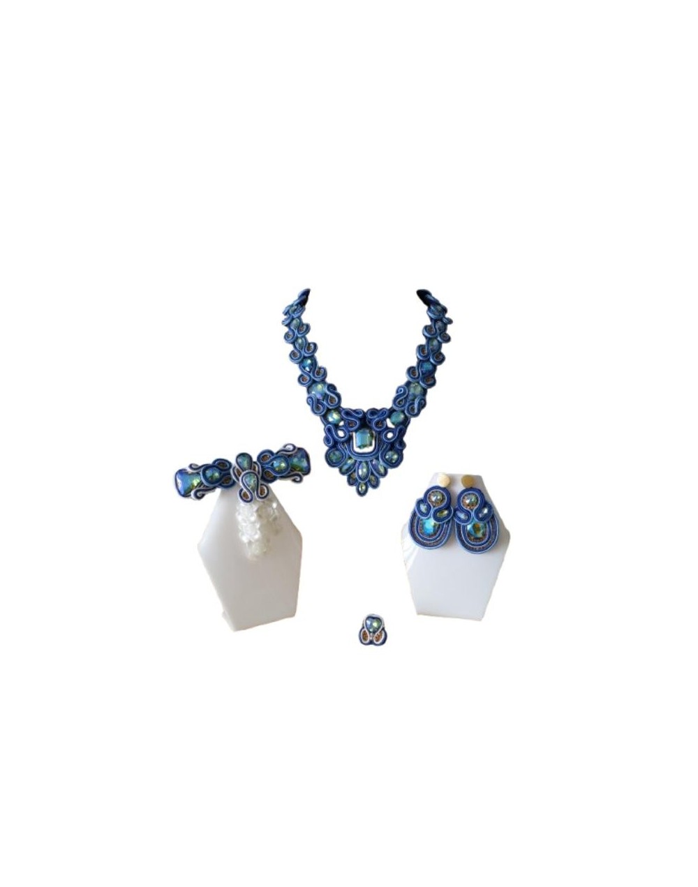 Conjunto collar,aretes y tocado de cabello