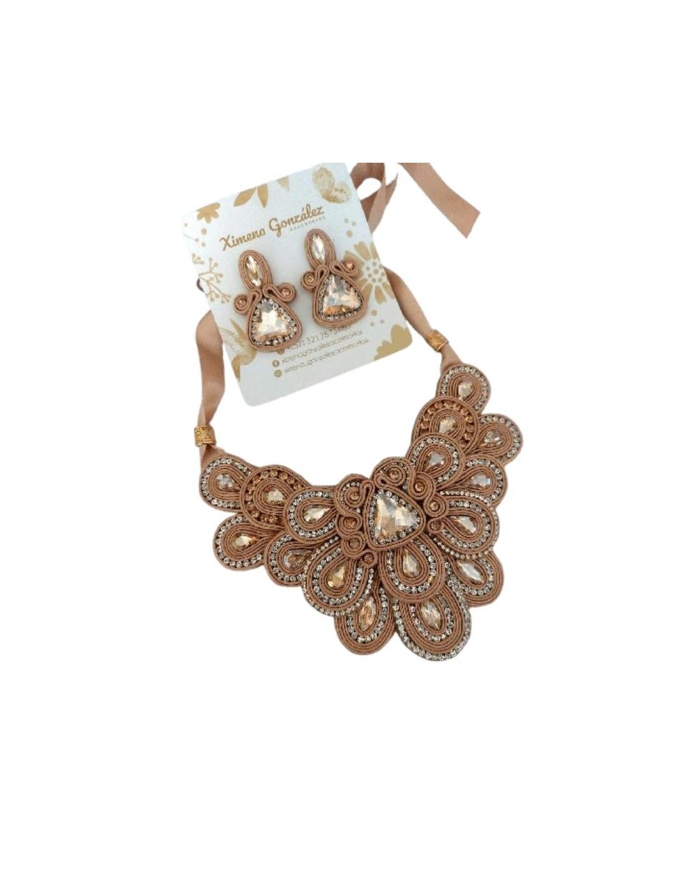Juego de collar y aretes