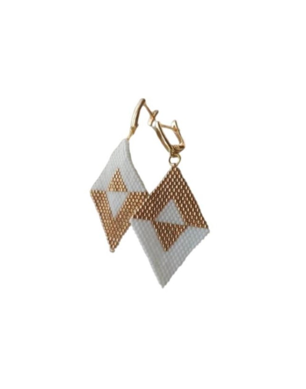 ARETES TRIANGULAR WHITE