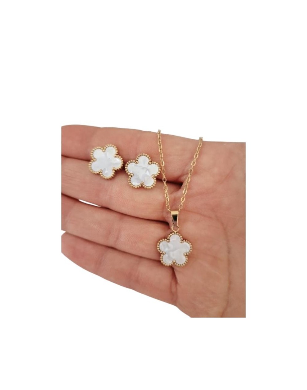 Juego cadena y aretes trébol blanca