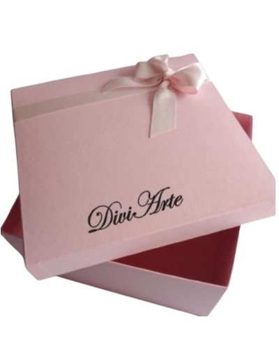 Empaque para regalos -Caja  cuadrada 15*15*15 