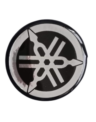 logo grande de yamaha