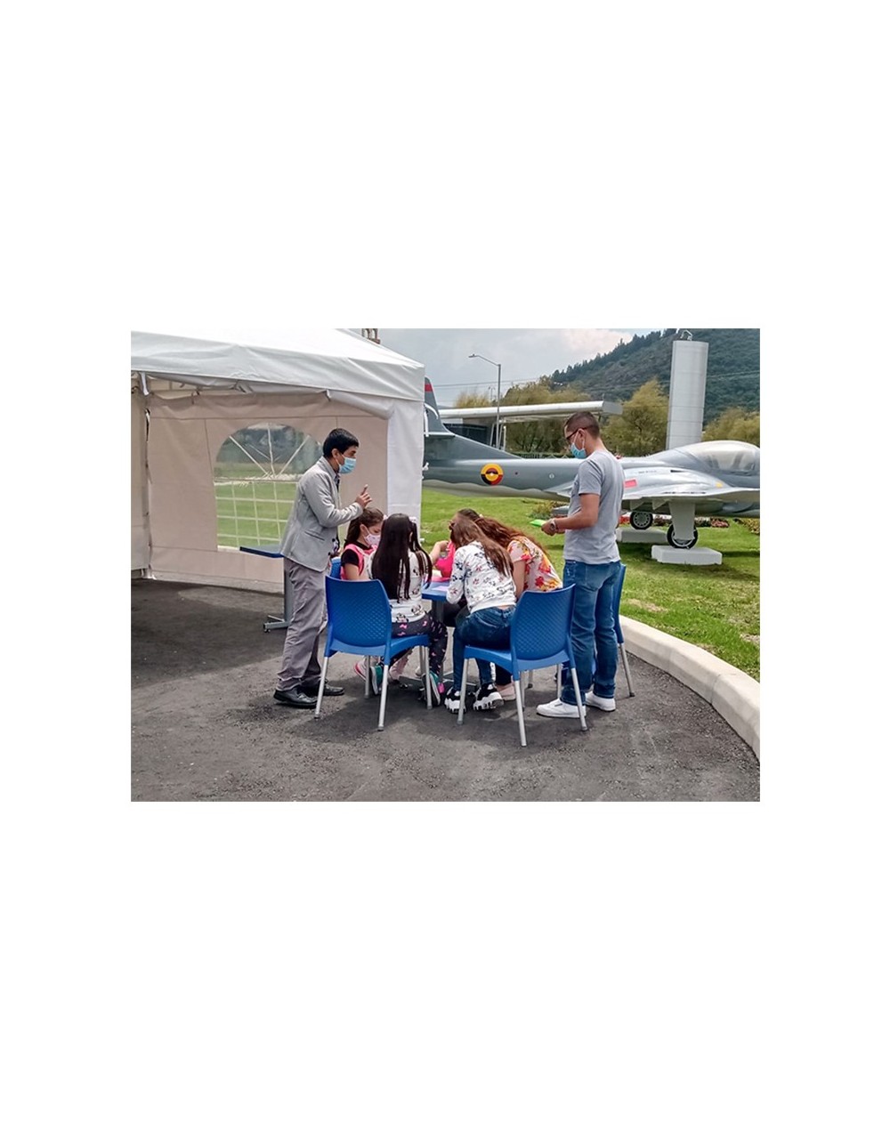 Taller de Origami de Aviones de Papel