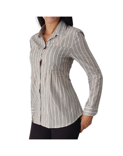 Camisa gris rayas blancas