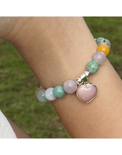 Pulseras en piedras naturales.