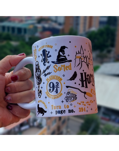 Taza de Magia y Encantamientos - Personalizada para Magos y Brujas | Tu Café Hechizado