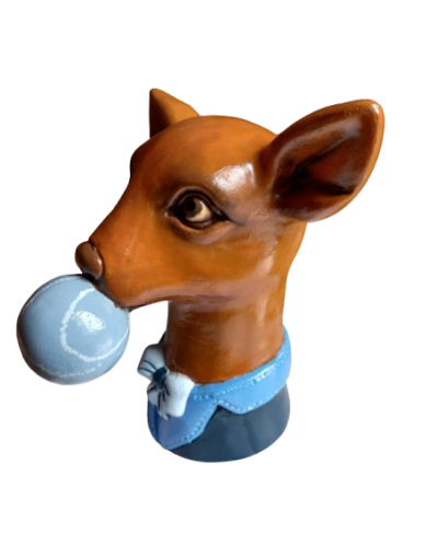 Un perro alcancia