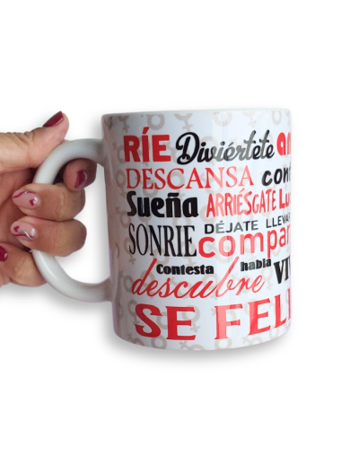 Mug Hello Kitty Empoderada - Fuerza y Motivación en Cada Sorbo