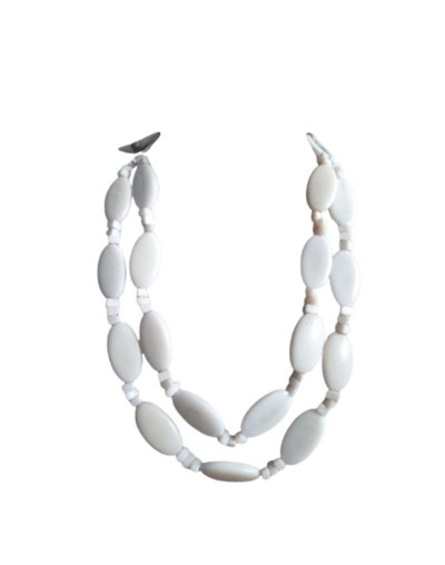 Collar elaborado en marfil vegetal (tagua) 