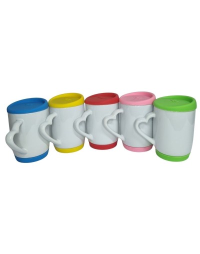 Mug con tapa y base de goma