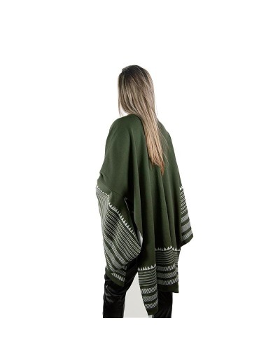 OMA915U15 Ruana Vittoria Color Verde Militar/Marfil Talla Unica