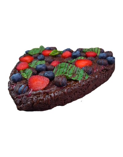 Brownie de Guatila y Batata con Frutos Rojos y Albahaca 850 gr.